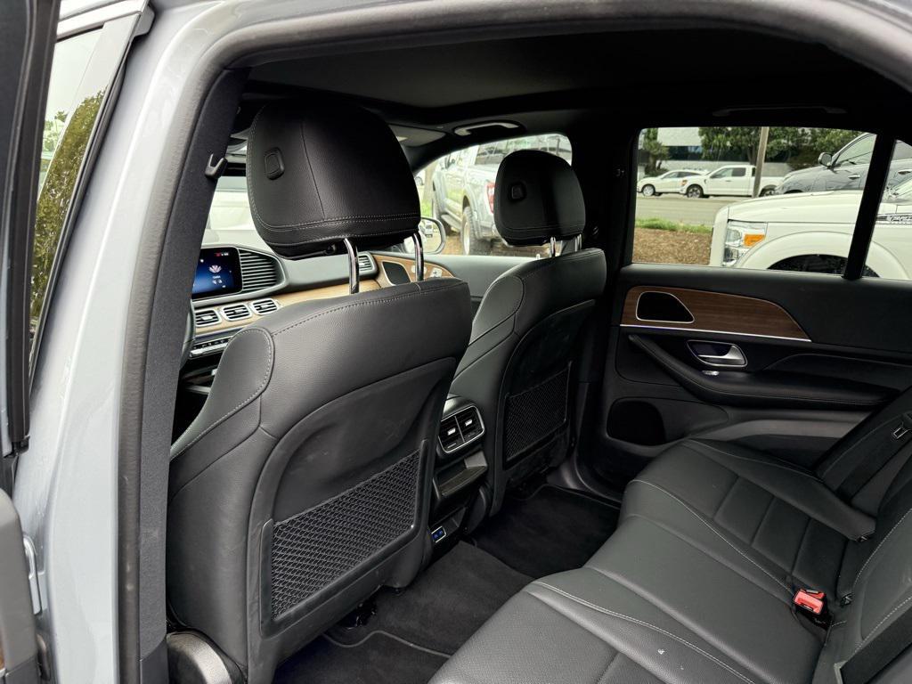 used 2025 Mercedes-Benz GLE 450 car, priced at $68,998
