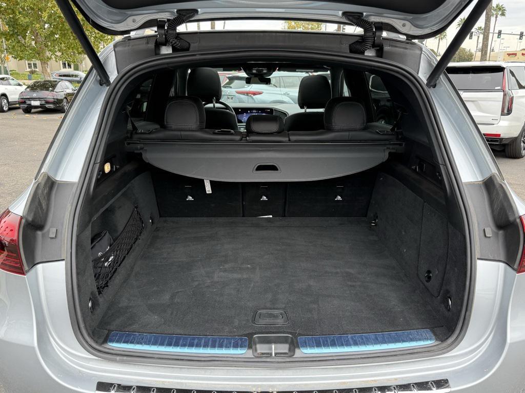 used 2025 Mercedes-Benz GLE 450 car, priced at $68,998