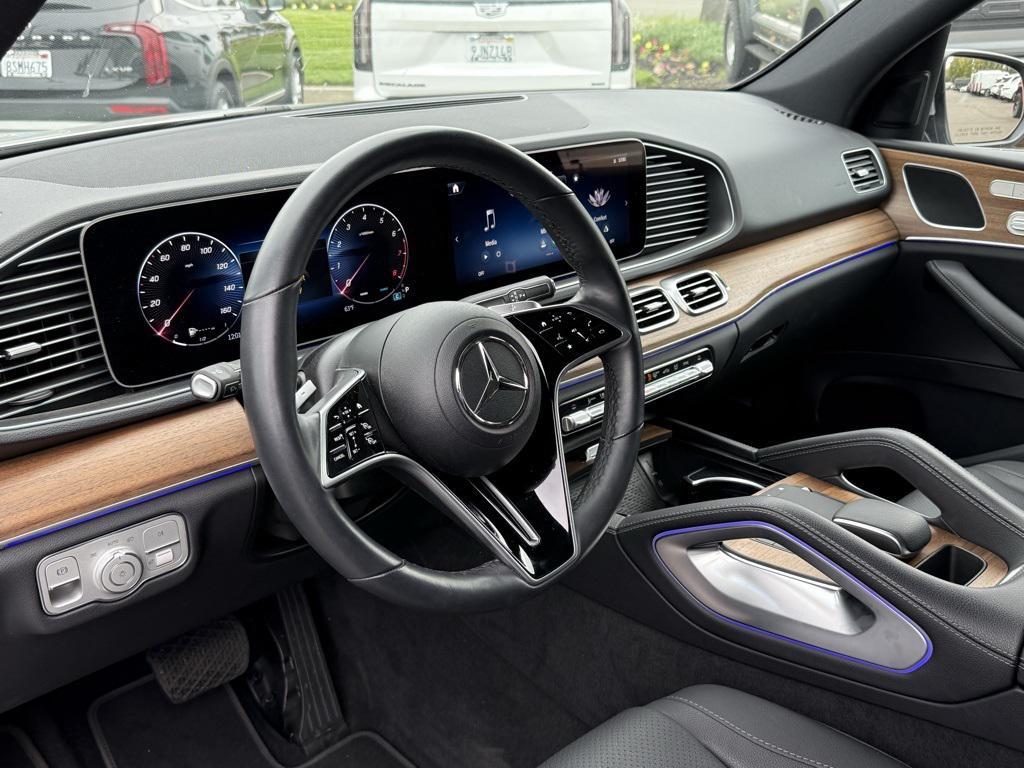 used 2025 Mercedes-Benz GLE 450 car, priced at $68,998