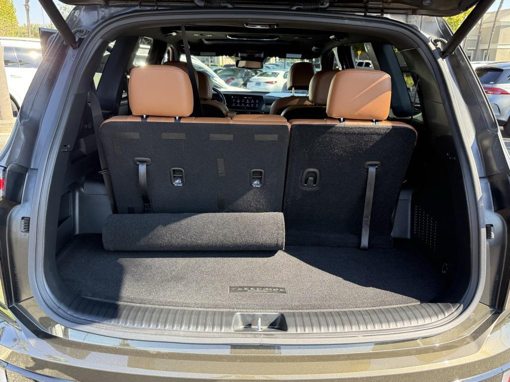 used 2024 Kia Telluride car, priced at $38,997