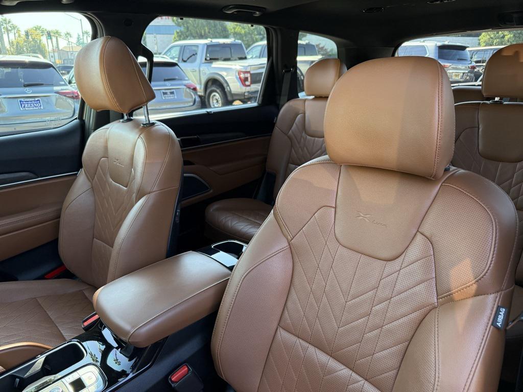 used 2024 Kia Telluride car, priced at $38,997