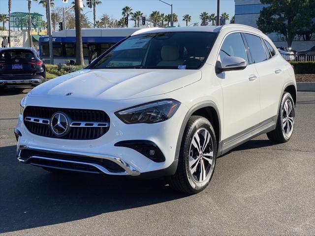 new 2025 Mercedes-Benz GLA 250 car, priced at $44,920