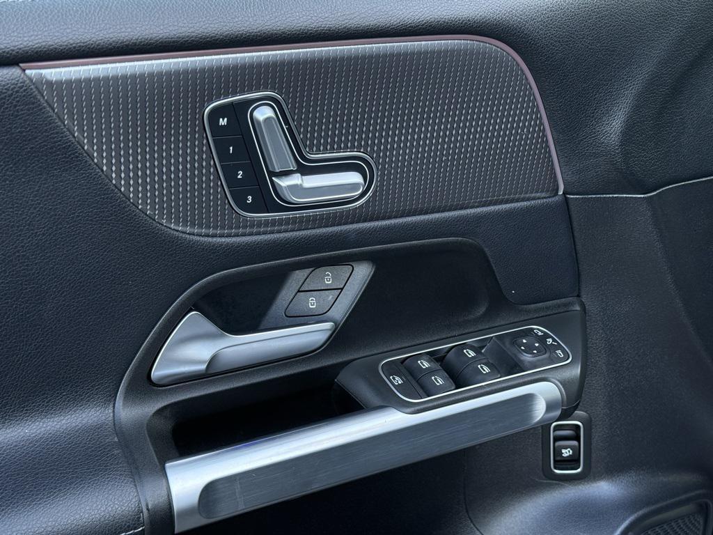 used 2021 Mercedes-Benz GLB 250 car, priced at $23,000