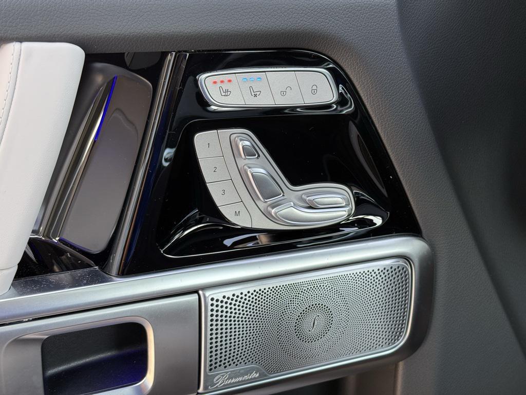 new 2025 Mercedes-Benz AMG G 63 car, priced at $197,485
