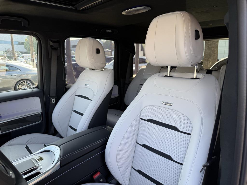 new 2025 Mercedes-Benz AMG G 63 car, priced at $197,485