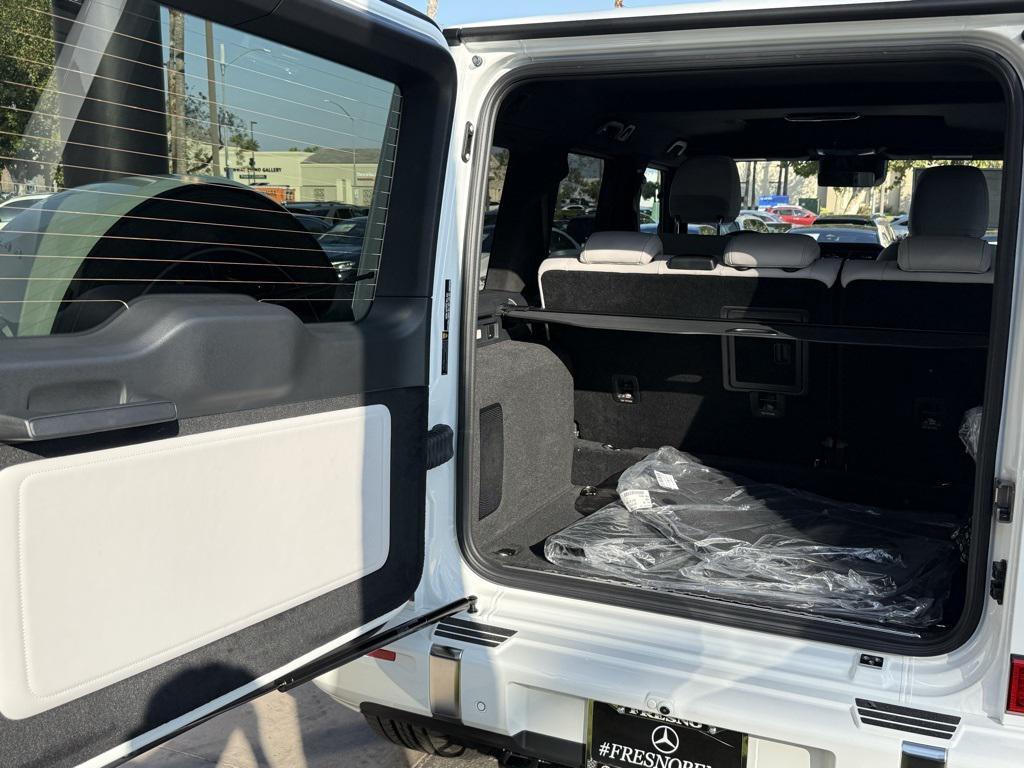 new 2025 Mercedes-Benz AMG G 63 car, priced at $197,485