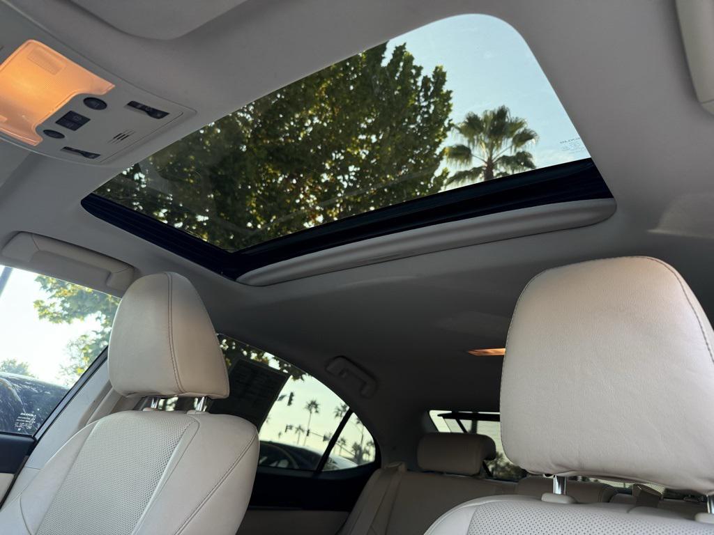 used 2014 Lexus ES 350 car, priced at $19,000