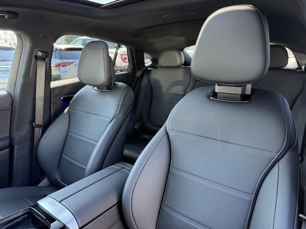 new 2026 Mercedes-Benz GLC 300 car, priced at $61,285