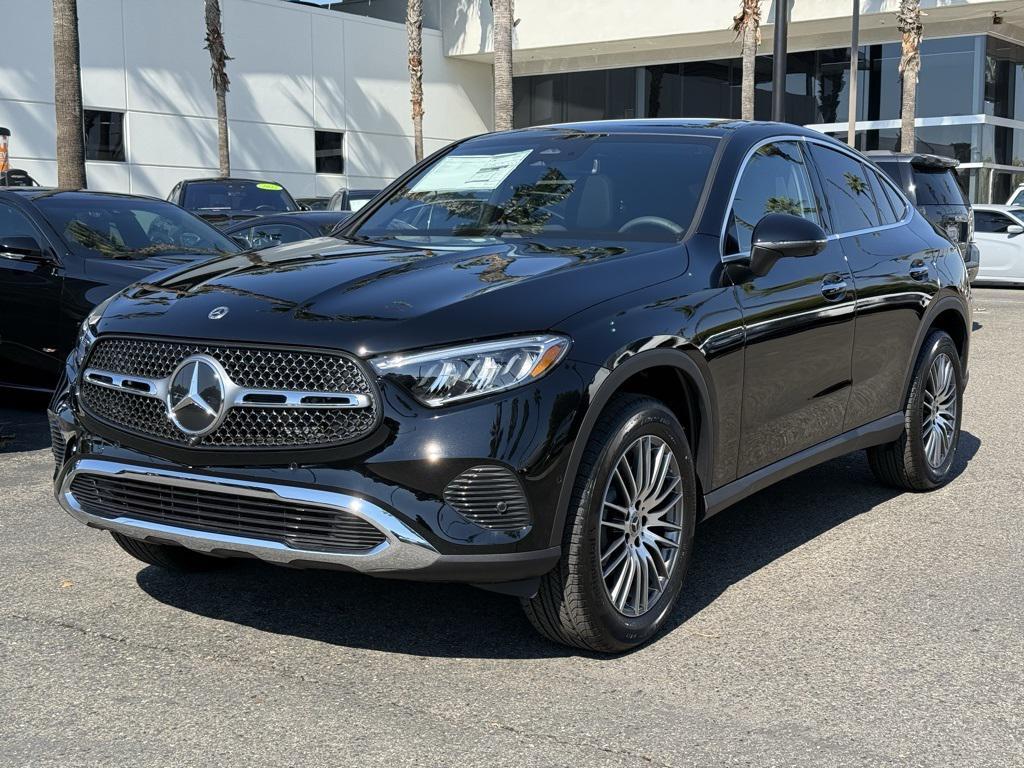 new 2026 Mercedes-Benz GLC 300 car, priced at $61,285