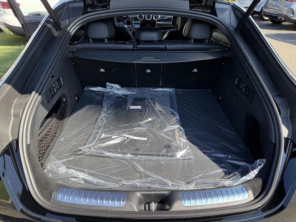 new 2026 Mercedes-Benz GLC 300 car, priced at $61,285