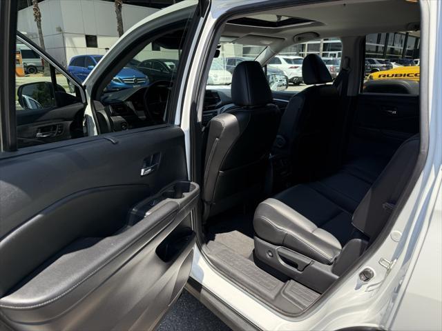 used 2020 Honda Pilot car, priced at $21,400