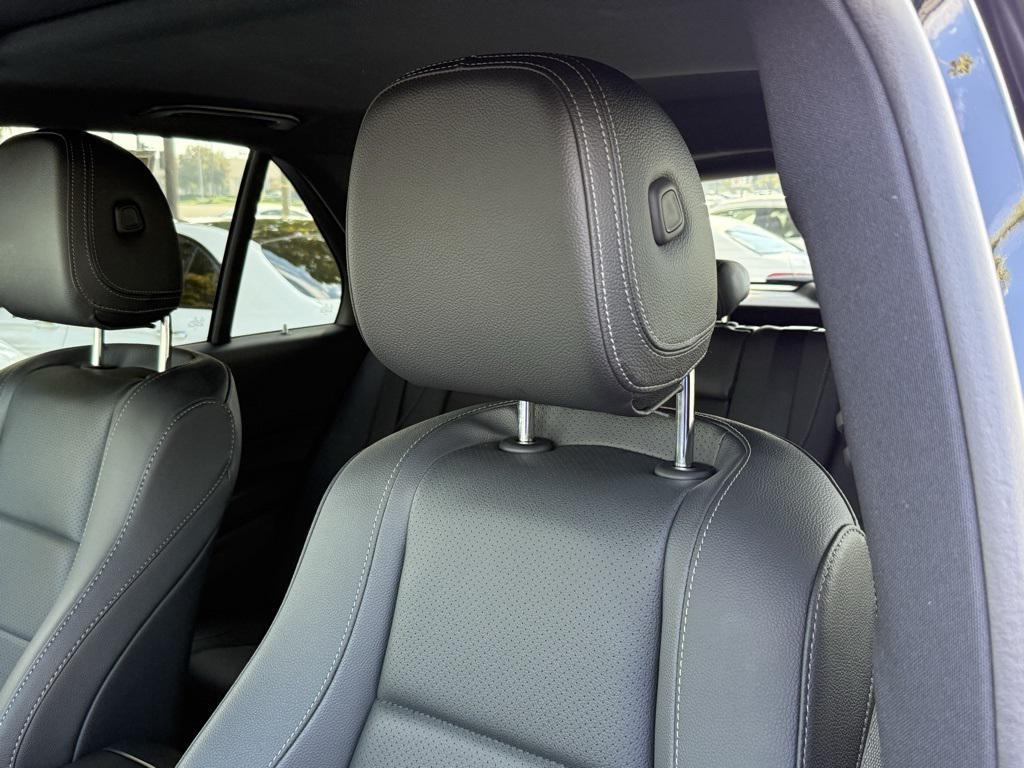 used 2025 Mercedes-Benz GLE 350 car, priced at $58,998