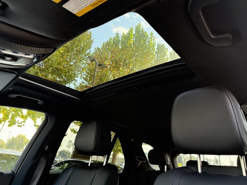 used 2025 Mercedes-Benz GLE 350 car, priced at $58,998