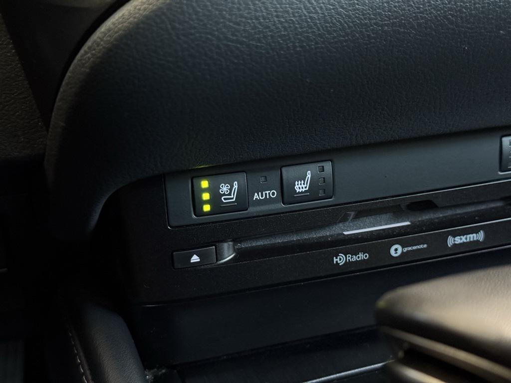 used 2021 Lexus ES 300h car, priced at $32,000