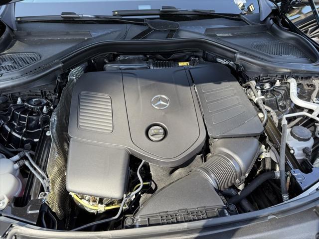 new 2025 Mercedes-Benz GLC 350e car, priced at $61,700