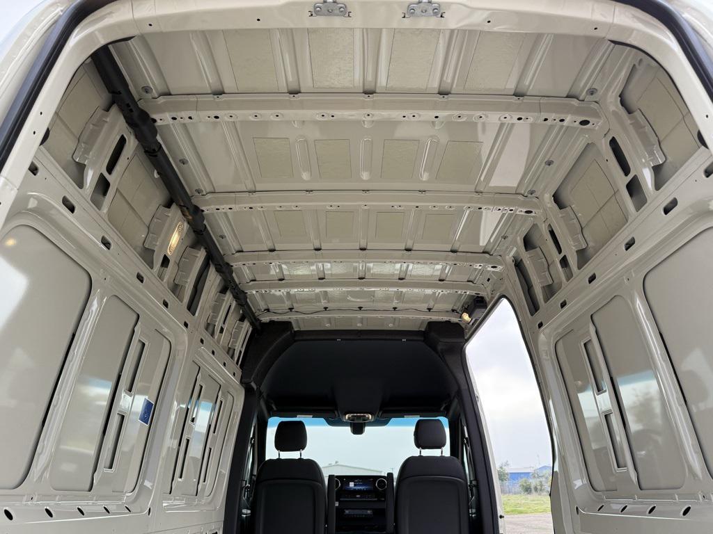 new 2026 Mercedes-Benz Sprinter 2500 car, priced at $74,117