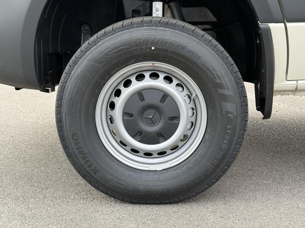 new 2026 Mercedes-Benz Sprinter 2500 car, priced at $74,117