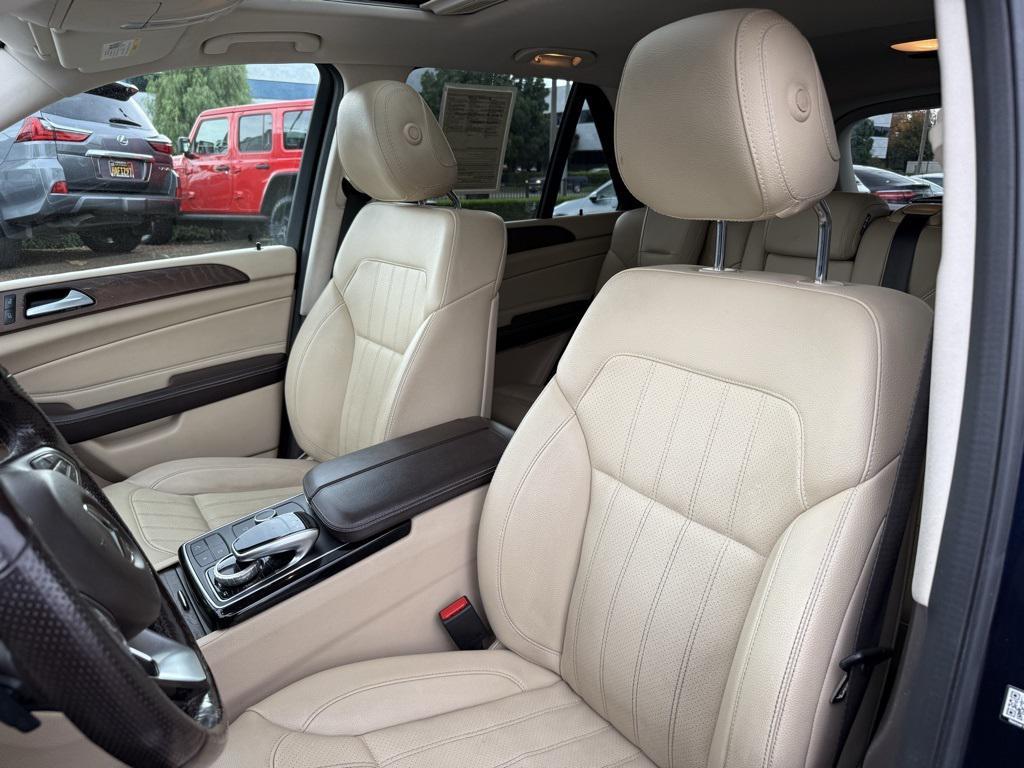 used 2019 Mercedes-Benz GLE 400 car, priced at $21,498