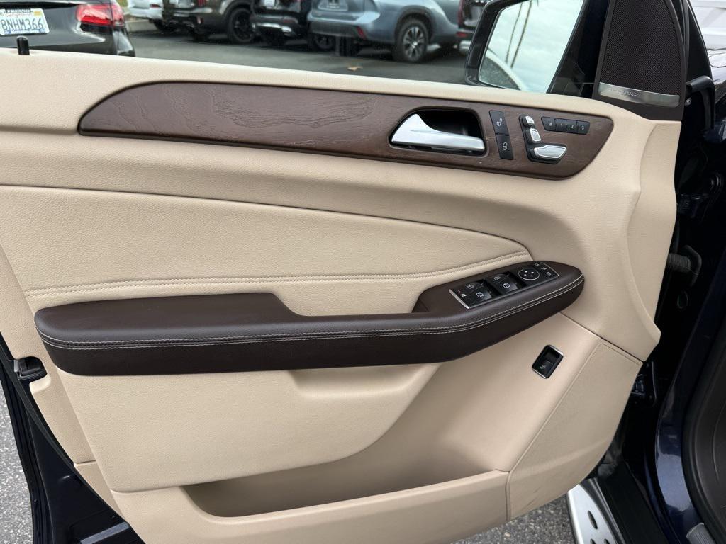 used 2019 Mercedes-Benz GLE 400 car, priced at $21,498