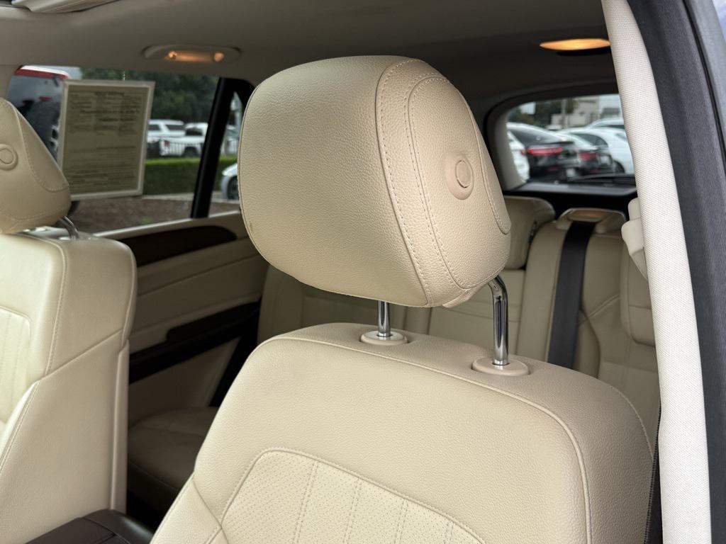 used 2019 Mercedes-Benz GLE 400 car, priced at $21,498