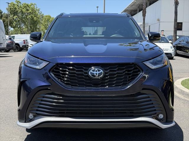 used 2023 Toyota Highlander car, priced at $42,498