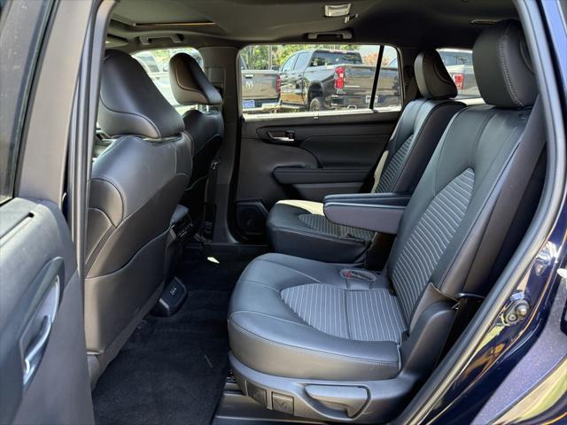 used 2023 Toyota Highlander car, priced at $42,498