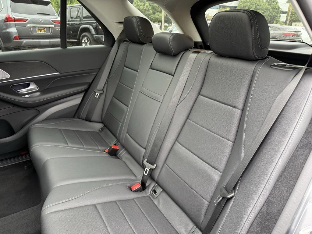 new 2026 Mercedes-Benz GLE 450 car, priced at $79,210