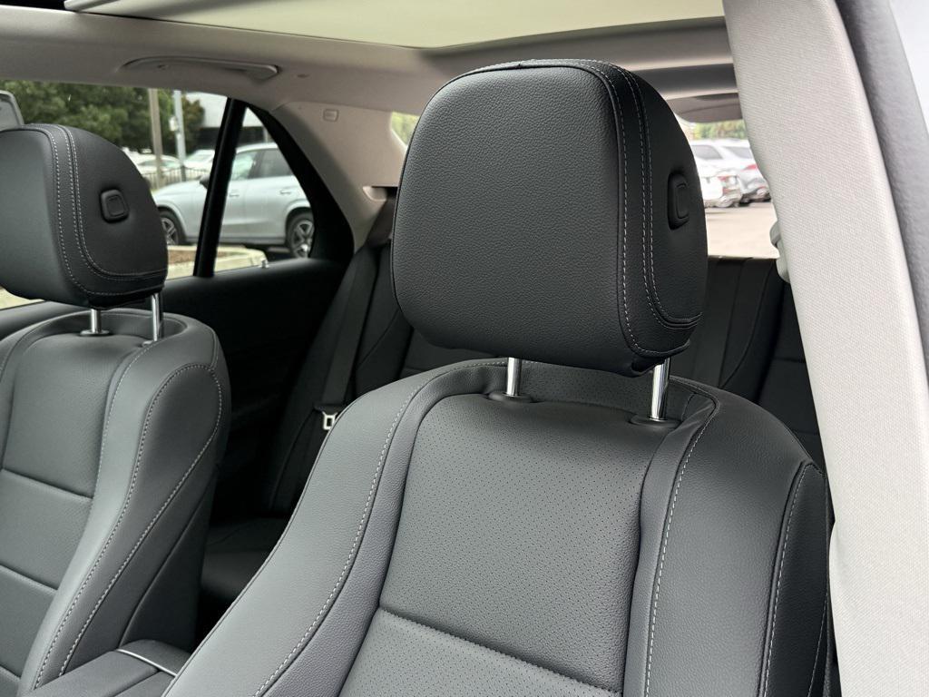 new 2026 Mercedes-Benz GLE 450 car, priced at $79,210