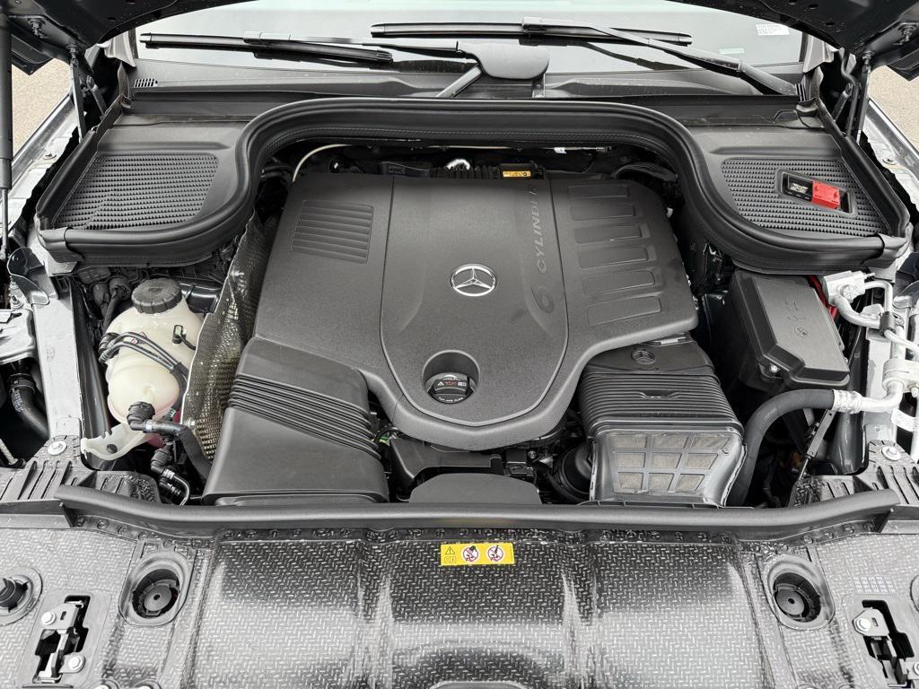 new 2026 Mercedes-Benz GLE 450 car, priced at $79,210