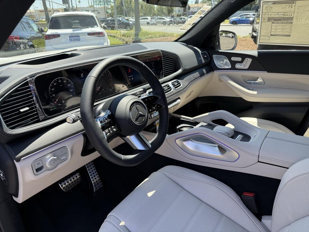 new 2025 Mercedes-Benz GLS 450 car, priced at $105,510