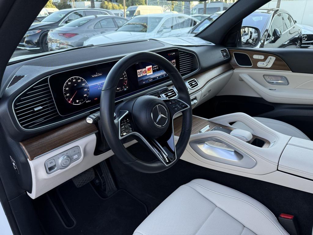 used 2025 Mercedes-Benz GLE 450e car, priced at $69,998