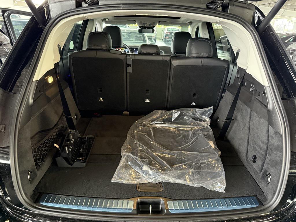 new 2026 Mercedes-Benz GLE 450 car, priced at $82,010