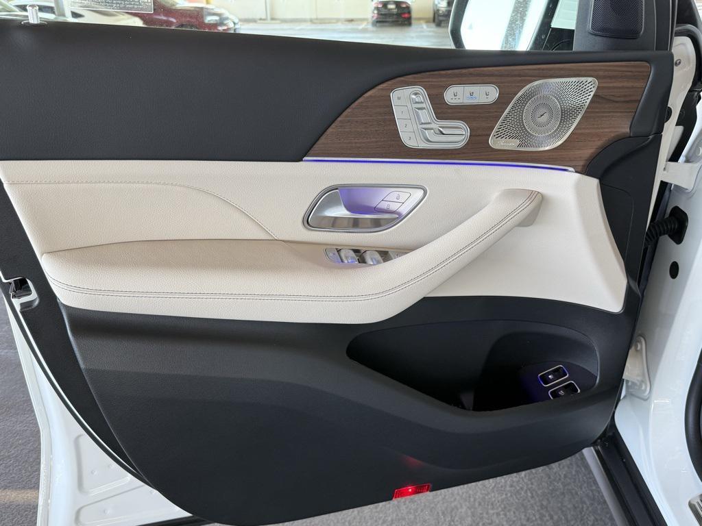 new 2026 Mercedes-Benz GLE 450e car, priced at $77,210