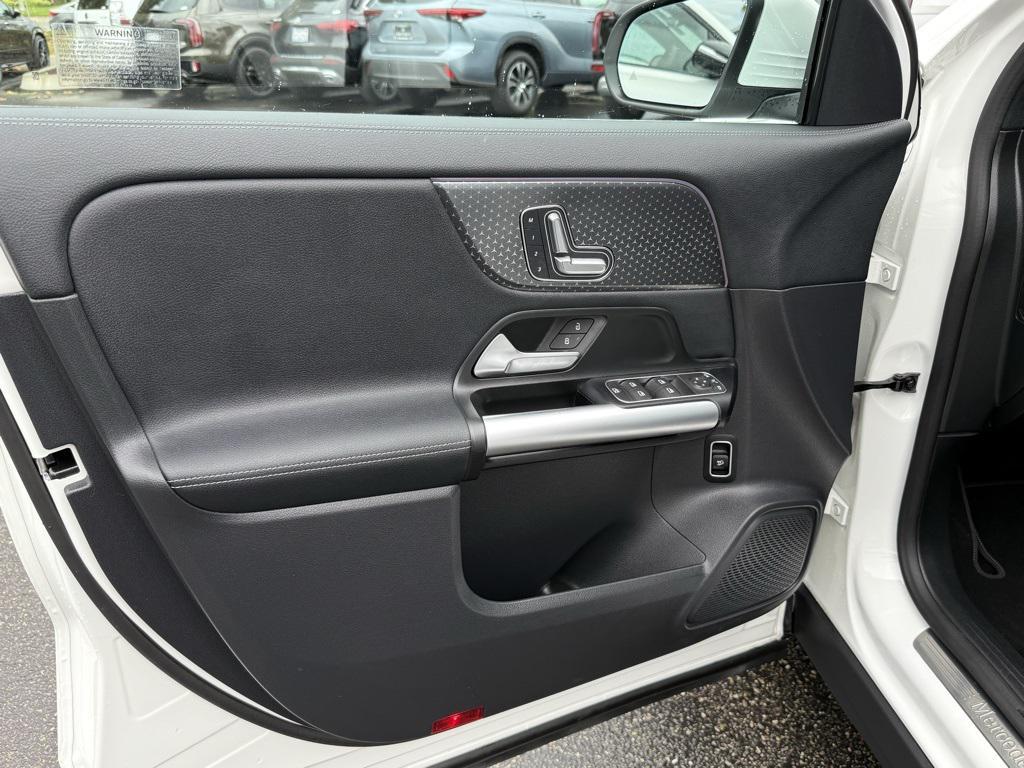 used 2025 Mercedes-Benz GLA 250 car, priced at $39,998