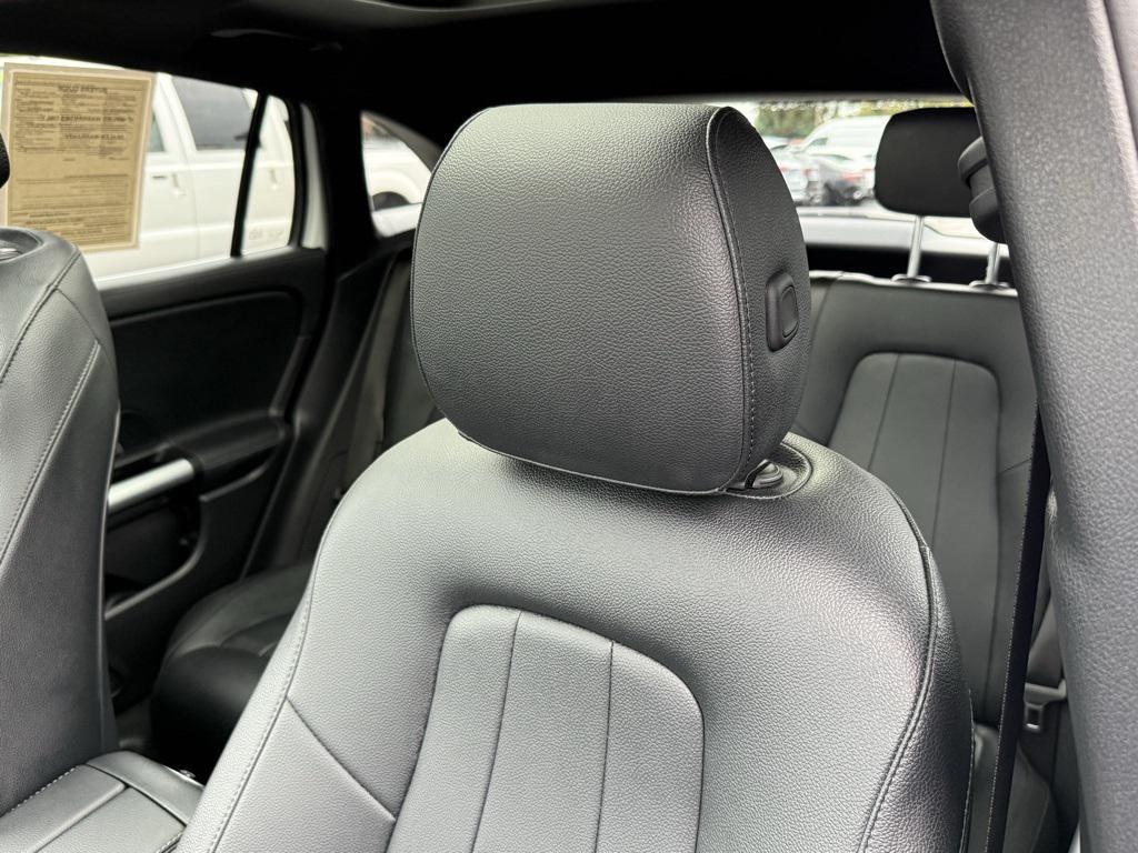 used 2025 Mercedes-Benz GLA 250 car, priced at $39,998