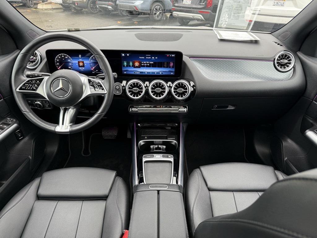 used 2025 Mercedes-Benz GLA 250 car, priced at $39,998