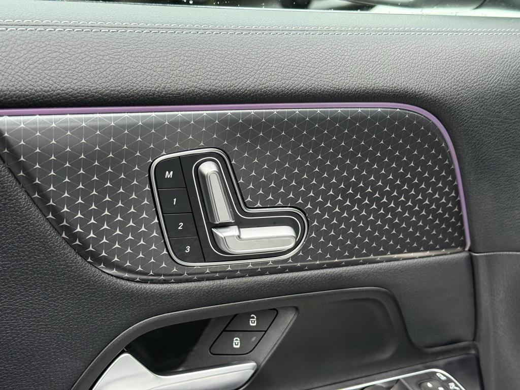 used 2025 Mercedes-Benz GLA 250 car, priced at $39,998