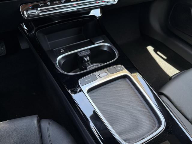new 2025 Mercedes-Benz CLA 250 car, priced at $45,500