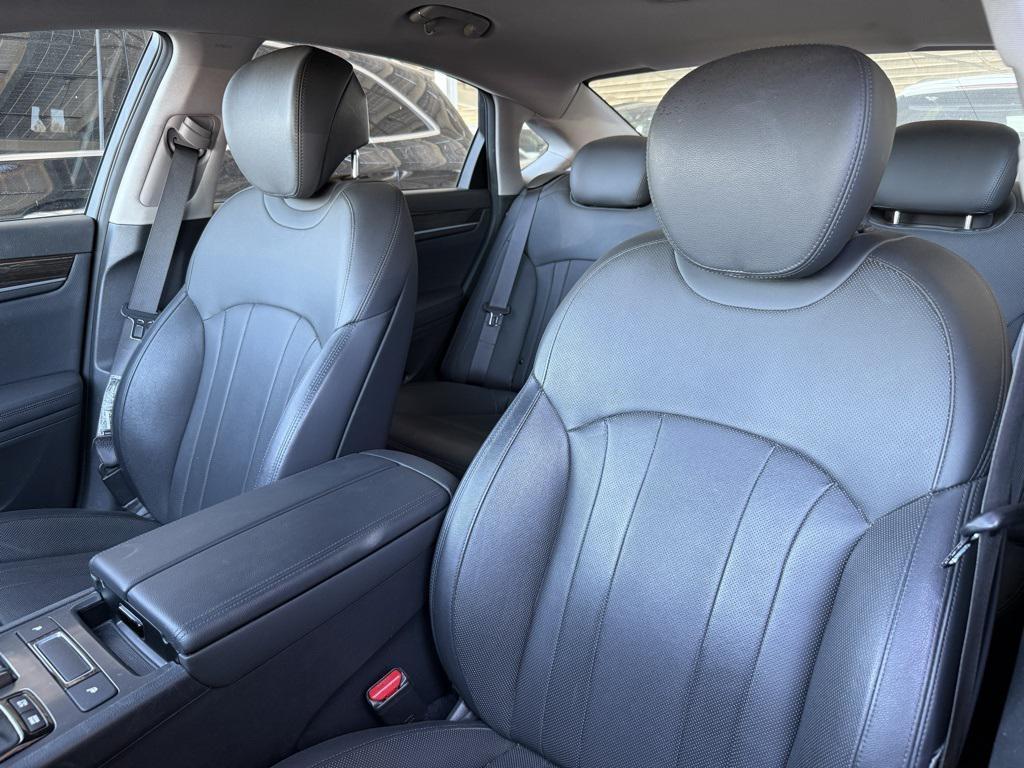 used 2020 Genesis G80 car, priced at $24,998