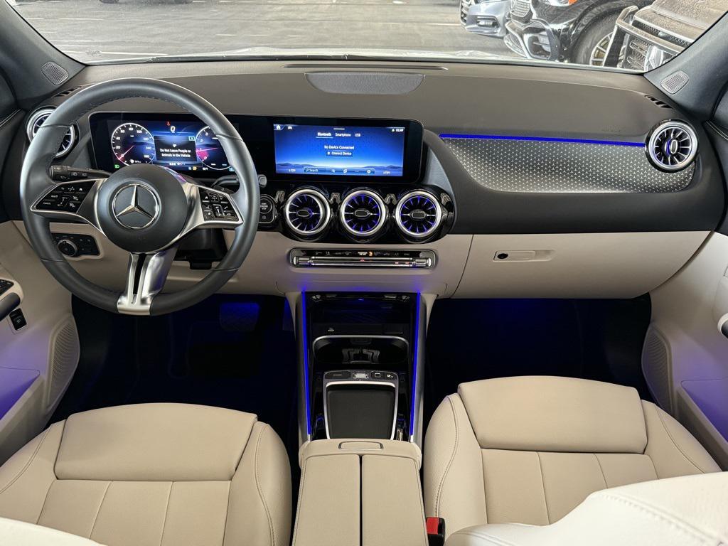 used 2025 Mercedes-Benz GLA 250 car, priced at $35,000
