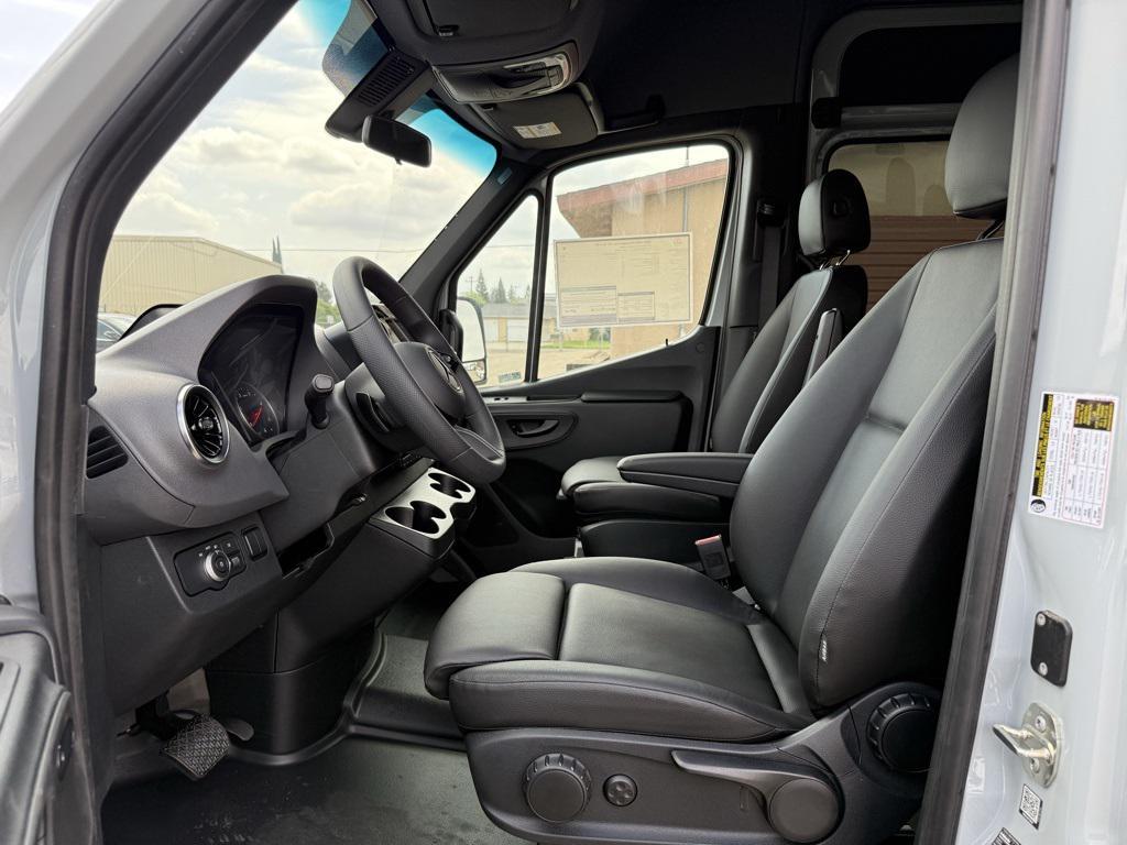 new 2025 Mercedes-Benz Sprinter 2500 car, priced at $72,637