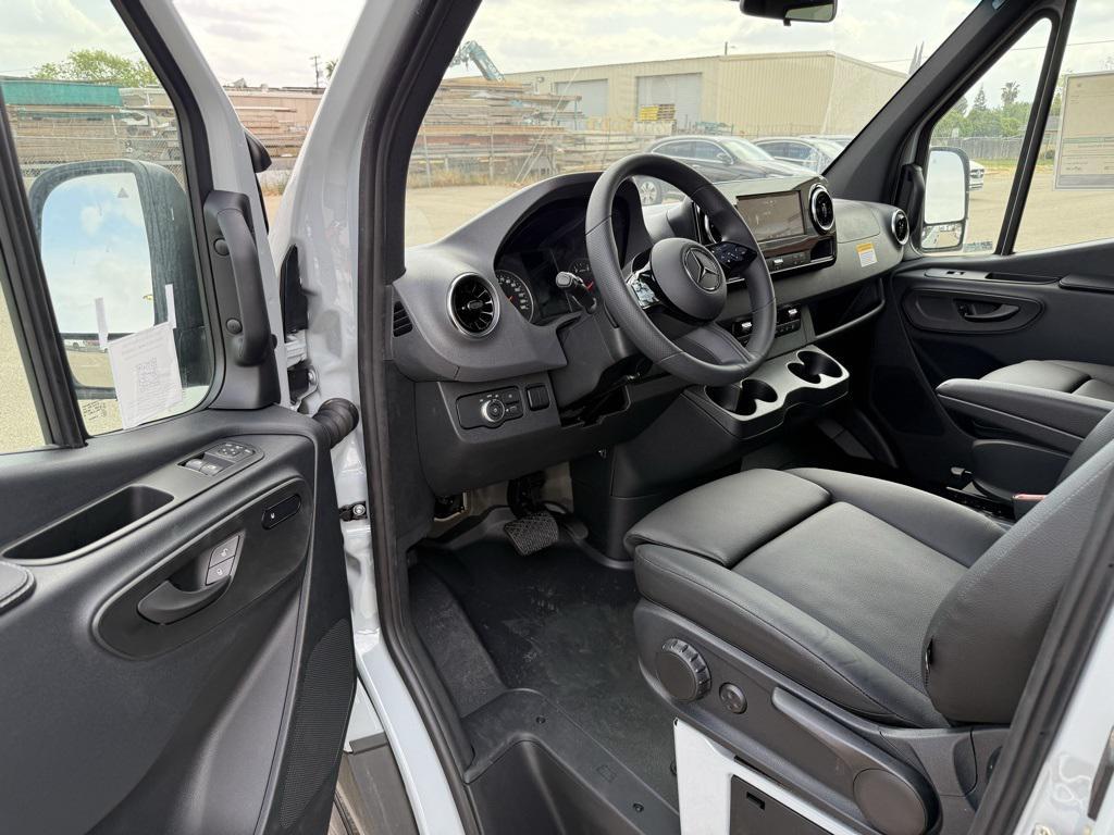new 2025 Mercedes-Benz Sprinter 2500 car, priced at $72,637
