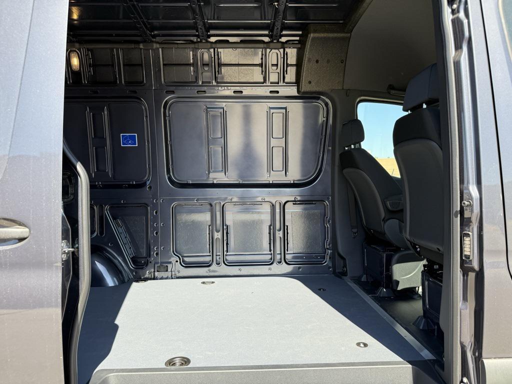 new 2025 Mercedes-Benz Sprinter 2500 car, priced at $70,613