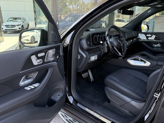 new 2025 Mercedes-Benz GLS 580 car, priced at $121,145