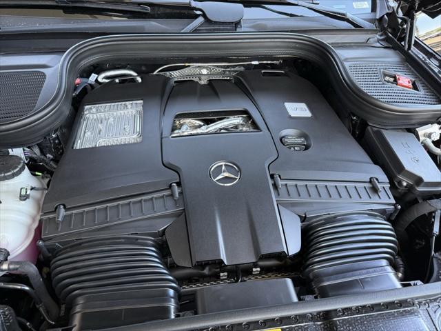 new 2025 Mercedes-Benz GLS 580 car, priced at $121,145