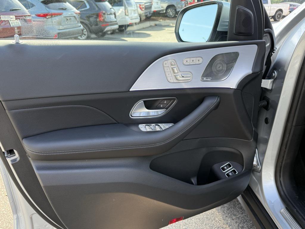 new 2026 Mercedes-Benz GLE 450e car, priced at $77,050