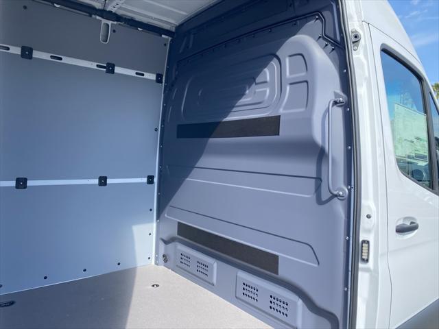 new 2025 Mercedes-Benz Sprinter 2500 car, priced at $67,928