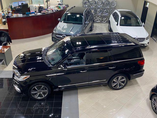 used 2019 Lincoln Navigator car