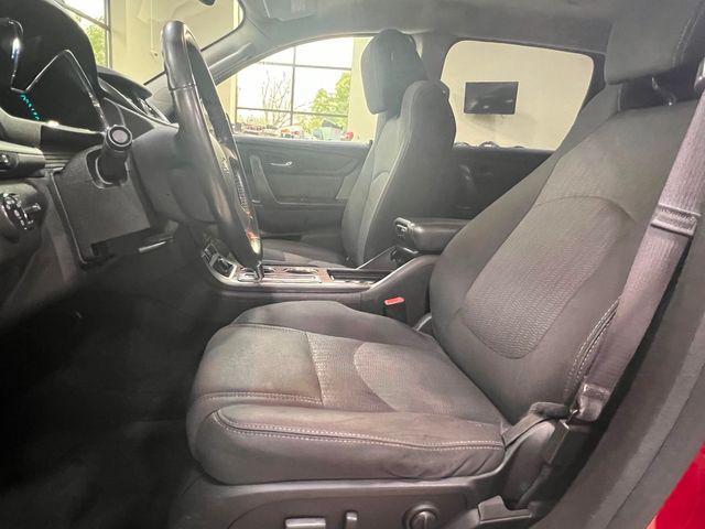 used 2014 Chevrolet Traverse car, priced at $10,890