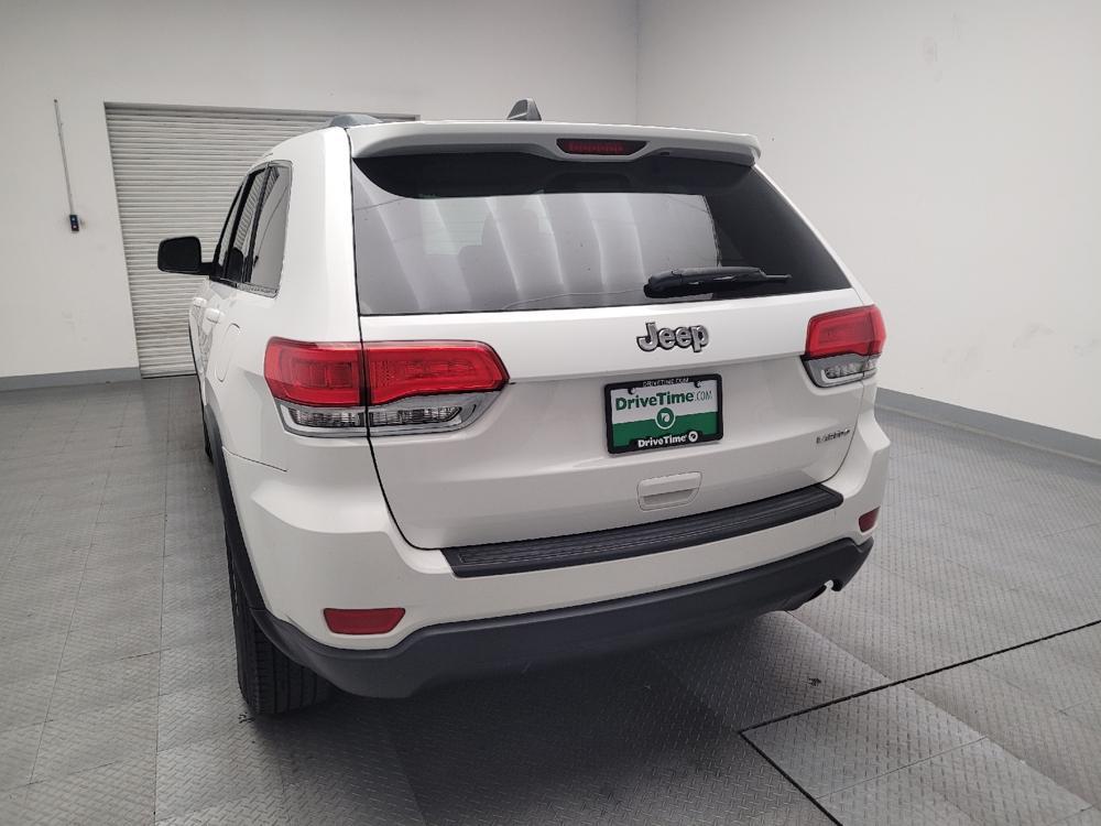 used 2015 Jeep Grand Cherokee car, priced at $15,395